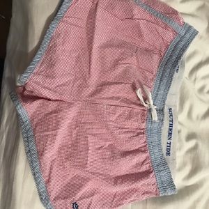 Southern Tide Woman’s Shorts